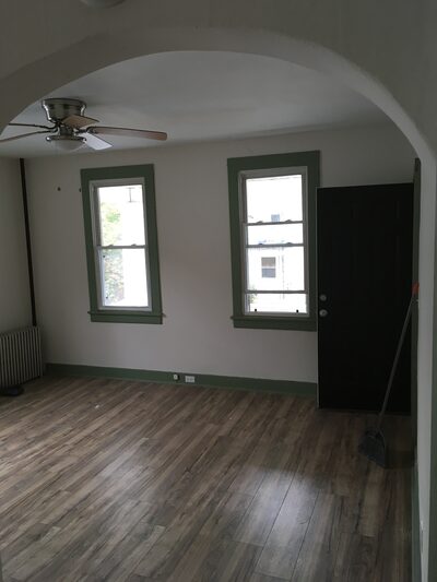 Middle room facing front room