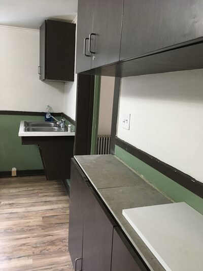 Kitchen front wall
